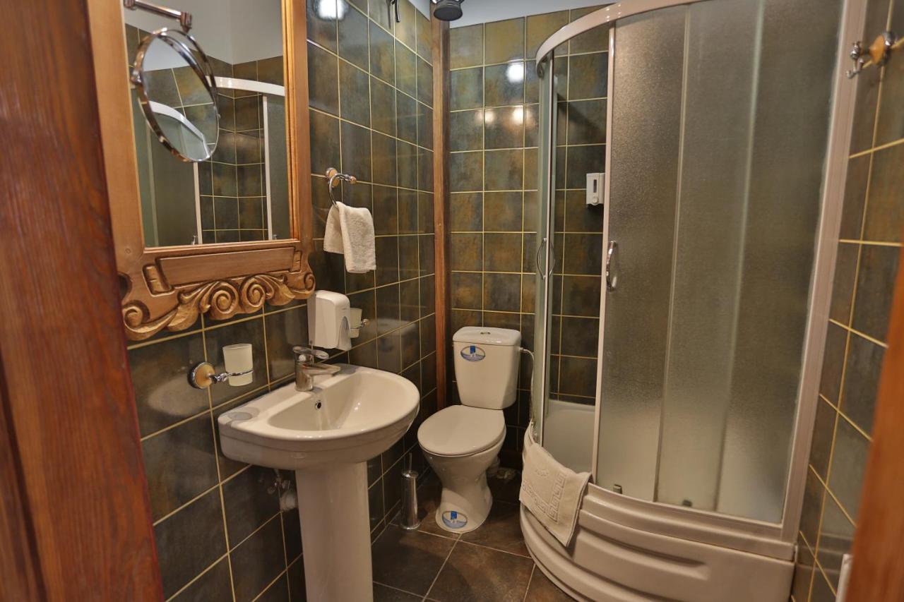 Hotel Fortetsya Hetmana Hatne Exteriér fotografie