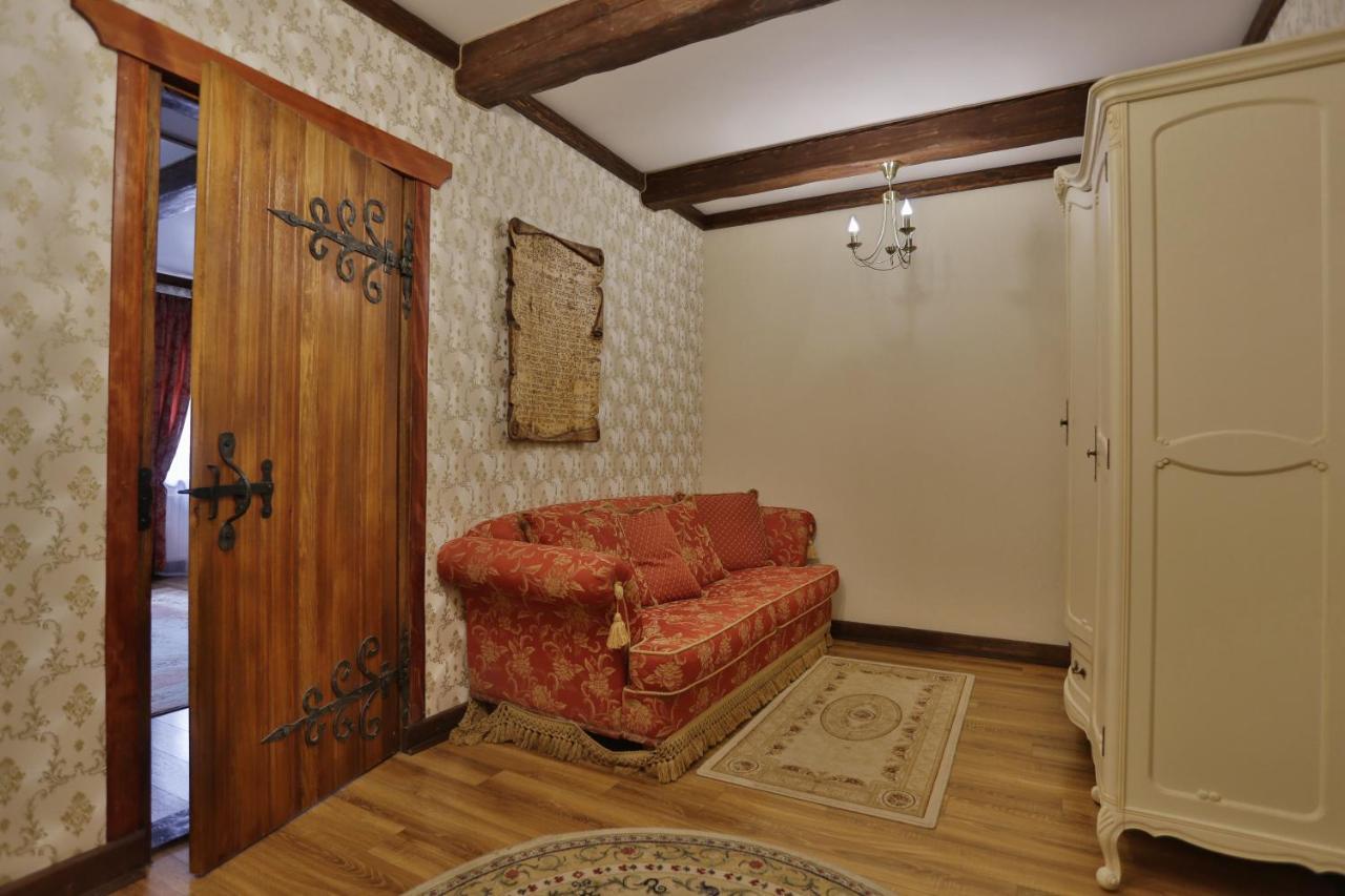 Hotel Fortetsya Hetmana Hatne Exteriér fotografie