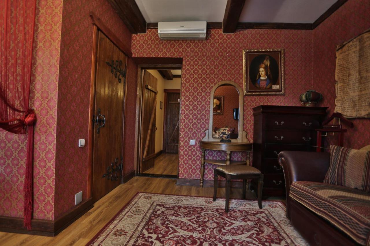 Hotel Fortetsya Hetmana Hatne Exteriér fotografie