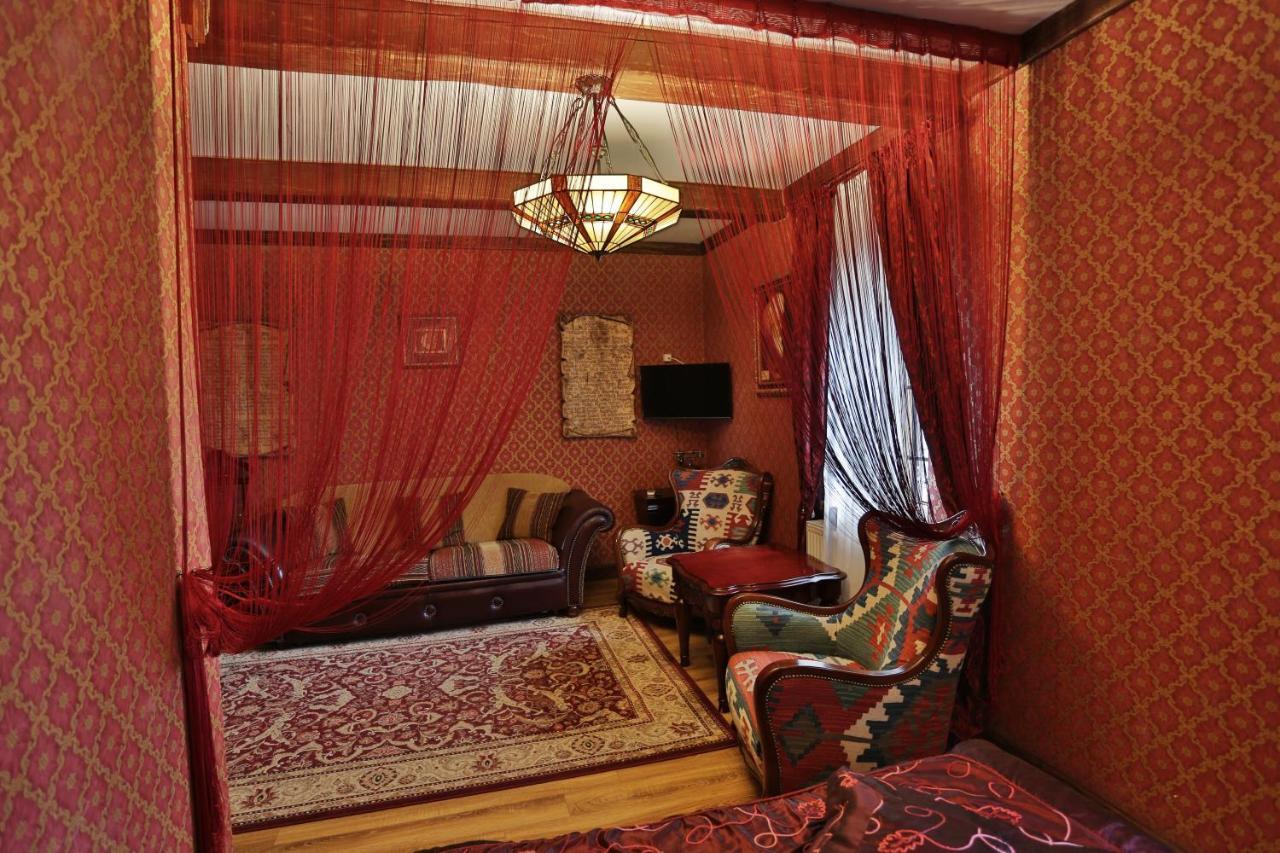 Hotel Fortetsya Hetmana Hatne Exteriér fotografie